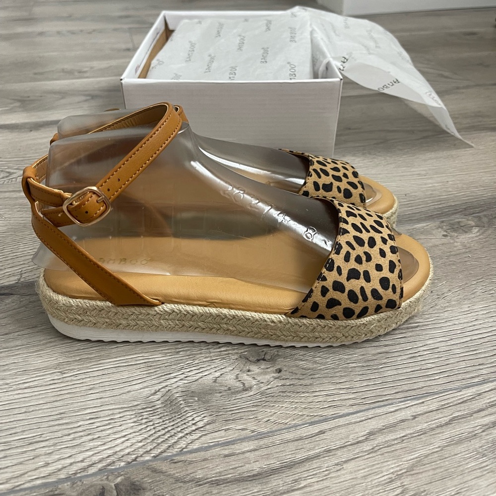 NWT Bamboo Open-Toed Sandal